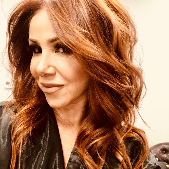 Meet your Posher, Rosie - Picture 1 of 5